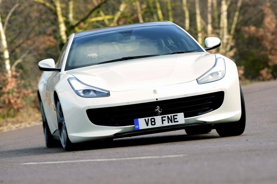  Ferrari GTC4Lusso T 2017 года  (UK) (фото 4 из 18)